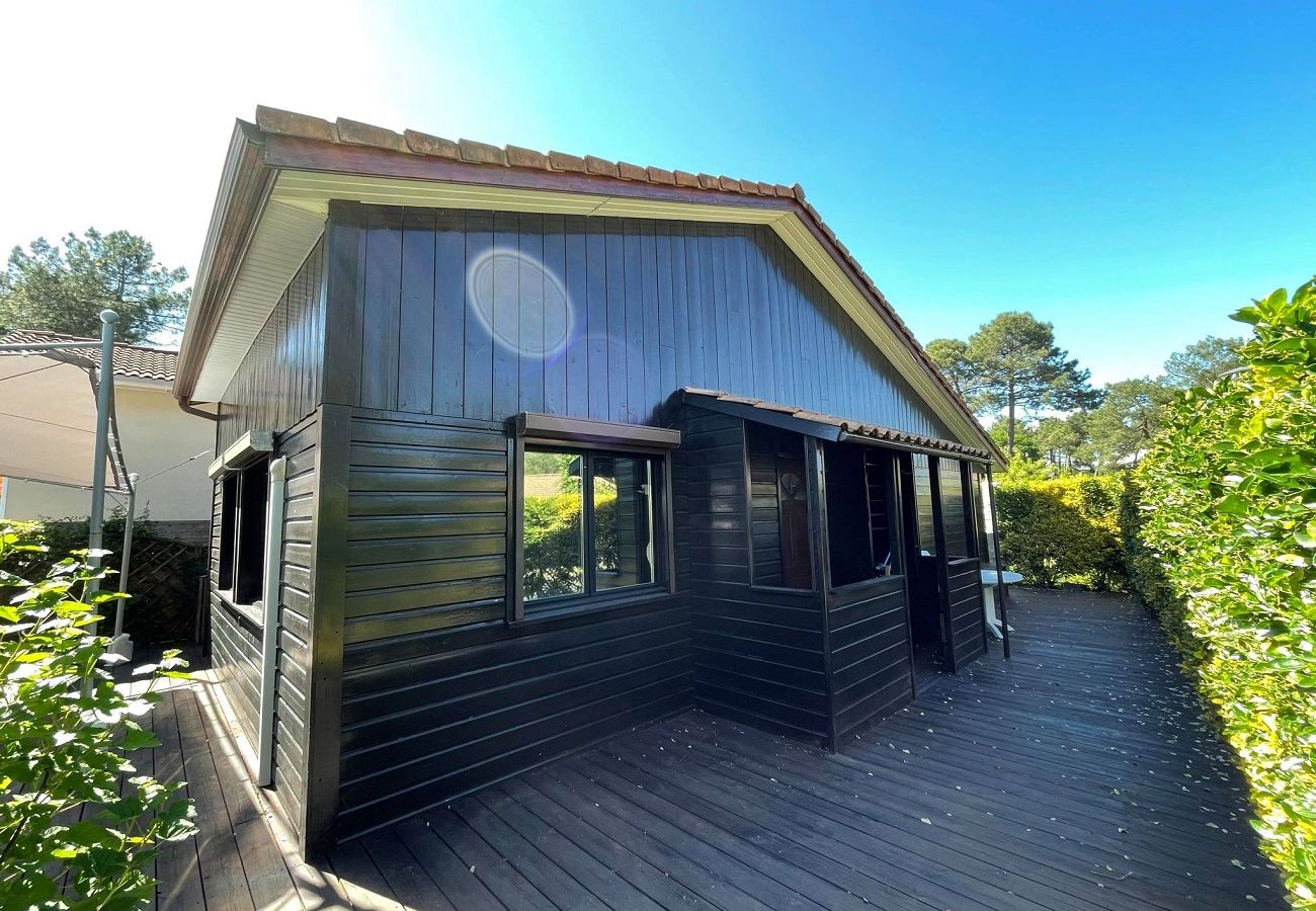 Chalet en bois au Village Khélus