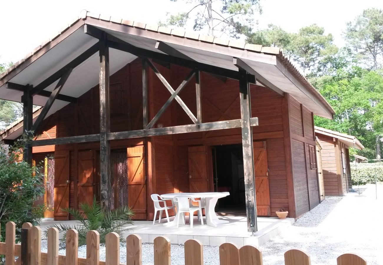Chalet in Gujan-Mestras - 297 Chalet 3 ch-6pers Village Khélus