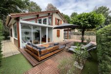 Chalet in Gujan-Mestras - 056 Maisonnette 4 ch/8pers Village...