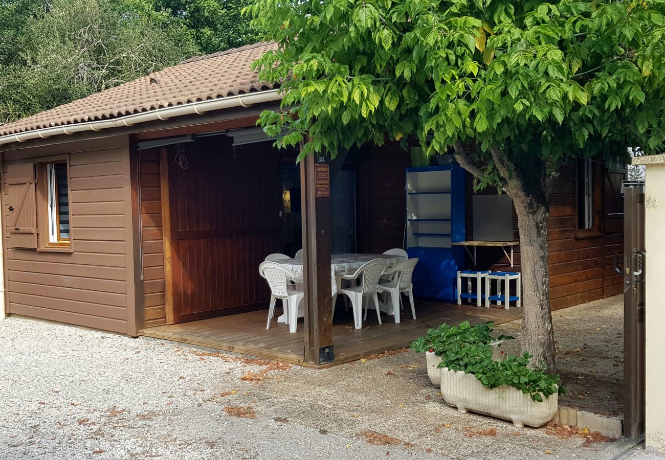 Location vacances d'été avec piscine